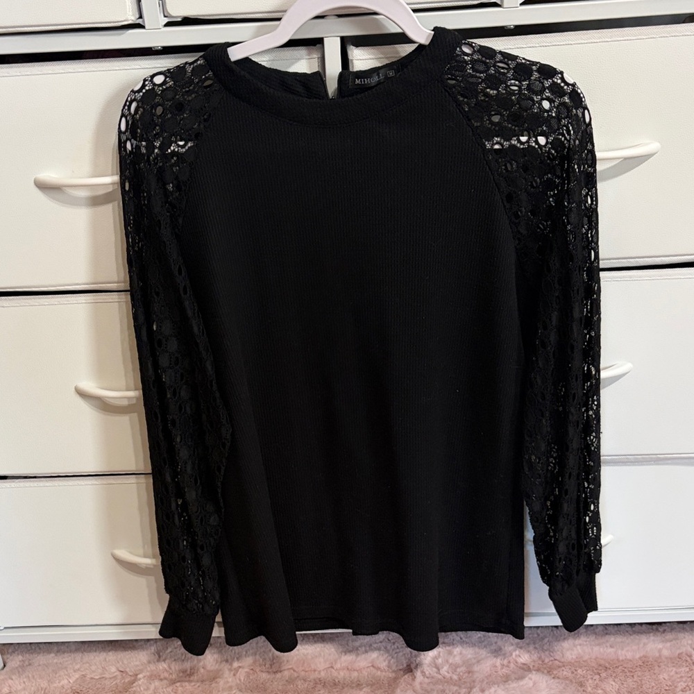 Mossimo Supply Co. Black Long Sleeve Lace Top